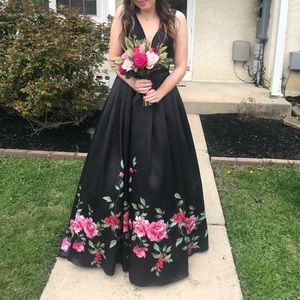 Prom gown with pockets